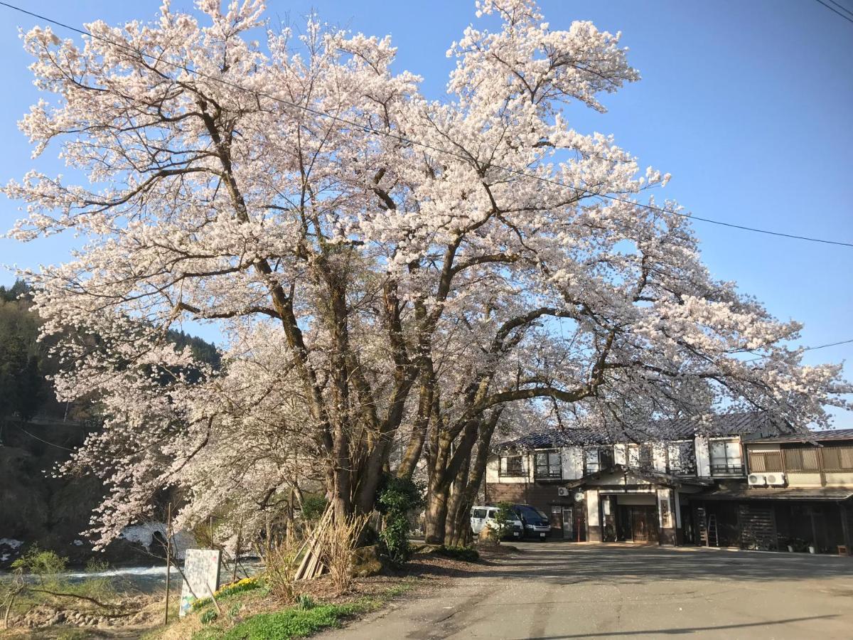 Hotel Shinano Sou Tsunan Esterno foto